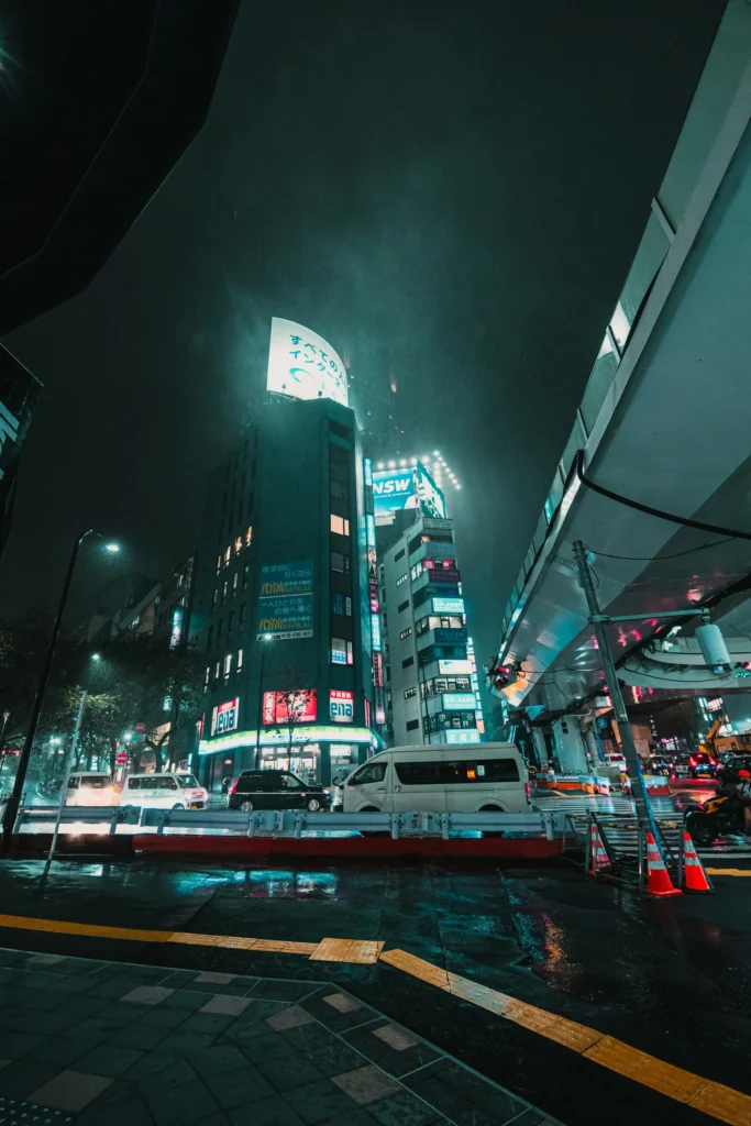02-neon-district